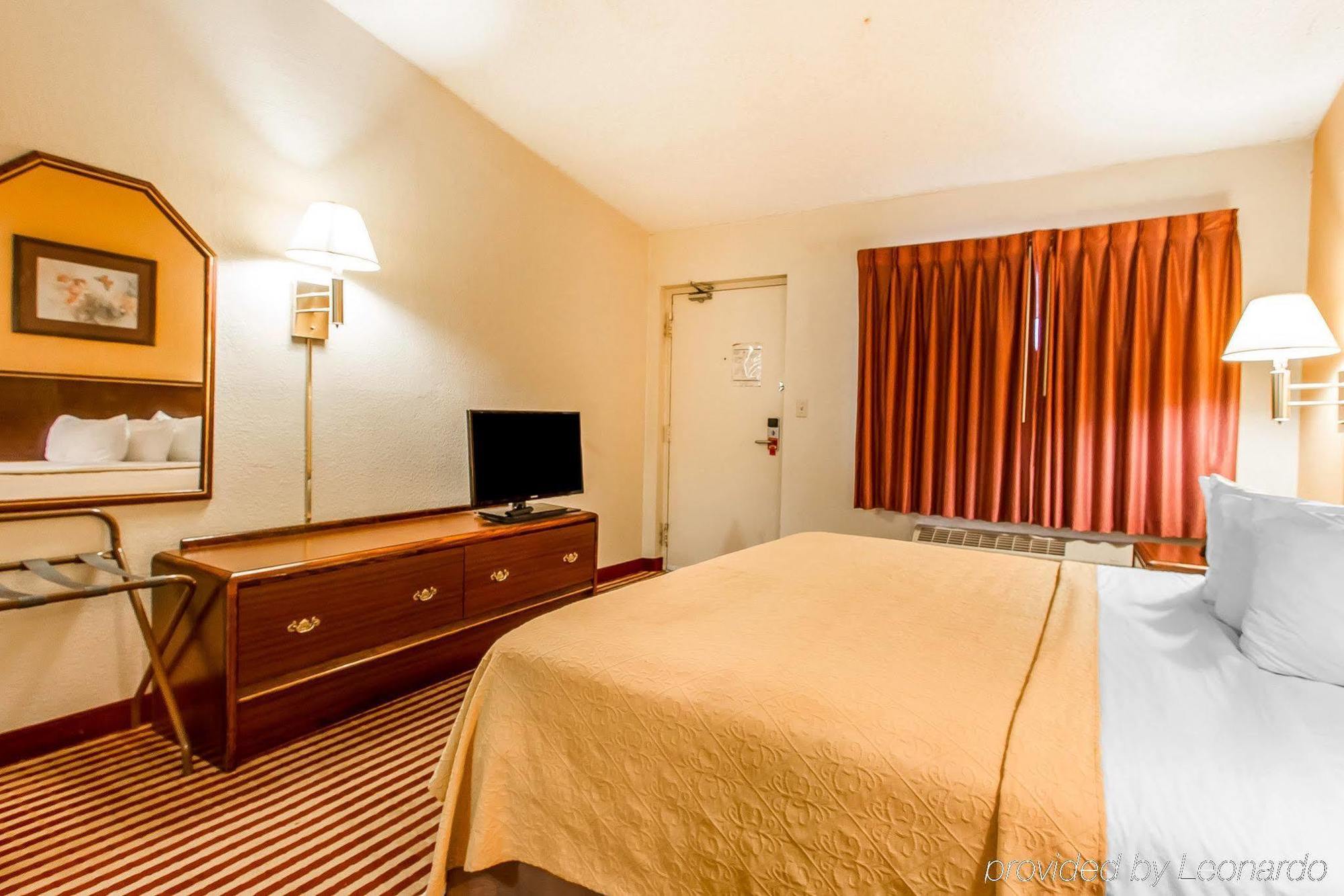 Rodeway Inn Bloomington Eksteriør bilde